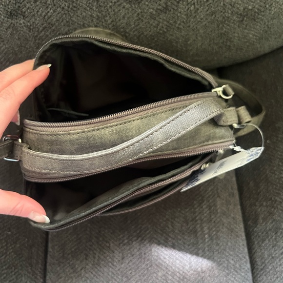 NWT MultiSac Crossbody Bag - Picture 2 of 4